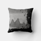 素晴らしい青ユニークい山の夕日の風景 クッション (裏面)