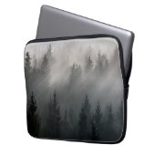 素晴らしい黒と白の夜明けの山 ラップトップスリーブ (正面左)