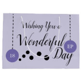 素晴らしい18誕生日名の日付の紫色の写真 ラージペーパーバッグ (裏面)