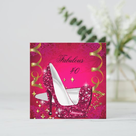 素晴らしい40女性のピンクレッド金ゴールドヒール誕生日 招待状 (スタンド正面)