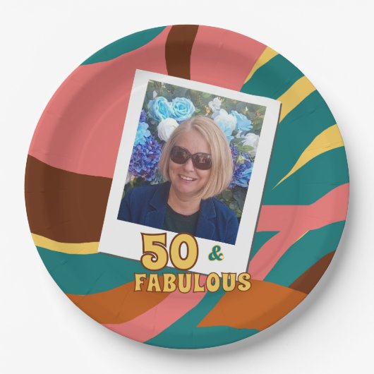 素晴らしい50の50番目の誕生祝いレトロ ペーパープレート (正面)