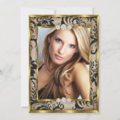 素晴らしい50フォトベージュブラックダマスク金ゴールド誕生日 招待状 (裏面)