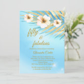 素晴らしい50ブルーティール(緑がかった色)金ゴールドホワイトフローラ誕生日 招待状 (スタンド正面)