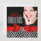 素晴らしい50ワイルドレッドブラックフォトバースデーパーティー 招待状 (正面)