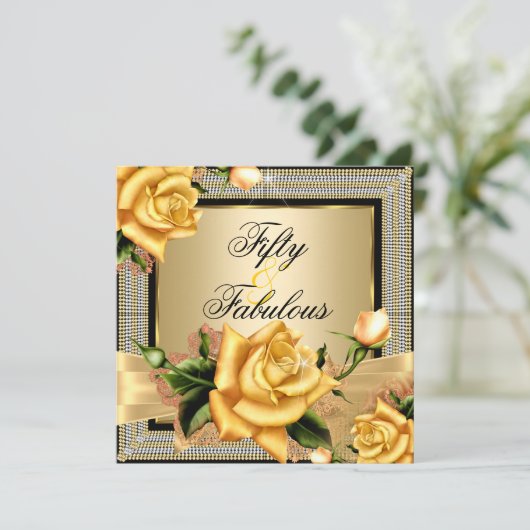 素晴らしい50金ゴールドイエローローズブラック誕生日 招待状 (スタンド正面)