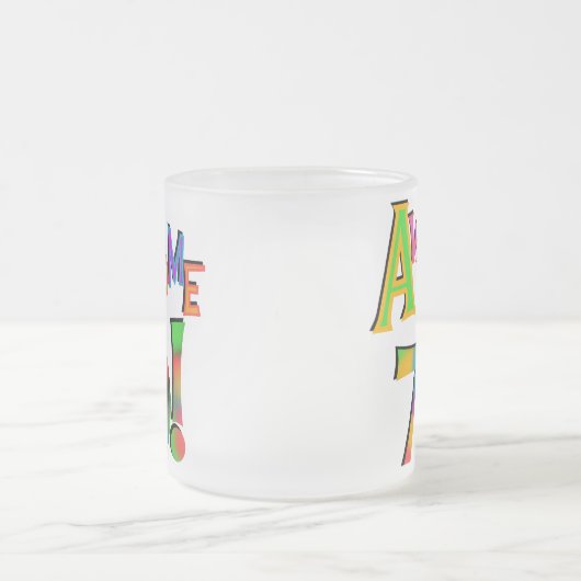 素晴らしい70枚の誕生日のTシャツおよびギフト フロストグラスマグカップ (中央)