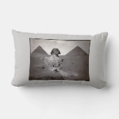 素晴らしスフィンクス&ギザピラミッド壊死症エジプト ランバークッション (裏面)