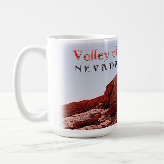 素晴らし火の谷NVマグカップ! コーヒーマグカップ (左)