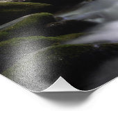 素晴らし煙の多い山々流れる渓流 フォトプリント            (角)