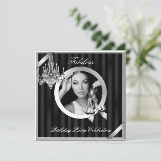 素晴らエレガントしいシャンデリア銀黒写真 招待状 (スタンド正面)