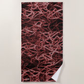 素朴でもつれたワイヤーの赤い絡み合ったネットワーク ビーチタオル (正面)
