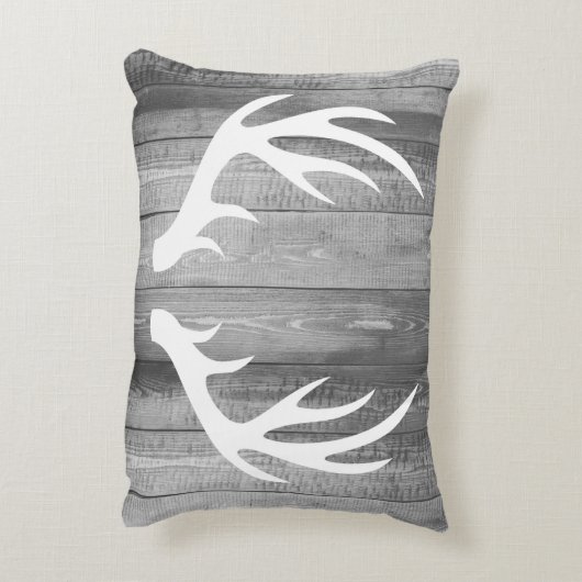 素朴で白いシルエットの木びき台の(雄ジカの)枝角及び灰色木 アクセントクッション (裏面(縦))