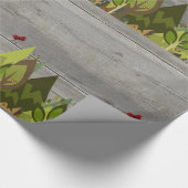 素朴で白い木製の森林動物 ラッピングペーパー (角)