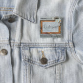 素朴で青い納屋の木製のデイジーの国の新婦付添人 缶バッジ (インサイチュ)