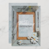 素朴で青い納屋の木製のデイジーの国の結婚式 招待状 (正面/裏面)