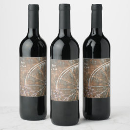 素朴なウェスタン ヴィンテージ ブラウン ホワイト ワゴン ホイール ワインラベル