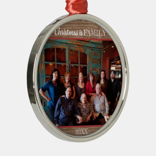 素朴なクリスマスは家族写真のモダンです メタルオーナメント (右)