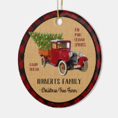 素朴なクリスマスツリーの農場のヴィンテージのトラックの赤い格子縞 セラミックオーナメント (左)