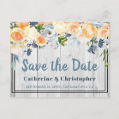 素朴なグレーの納屋の木の花のSave the Date ポストカード (正面)