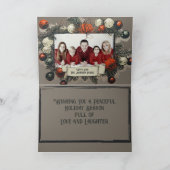 素朴なグレー ヴィンテージの松の装飾フレーム ファミリー シーズンカード (内部)