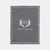 素朴なシカの(雄ジカの)枝角のモノグラムの灰色 フリースブランケット (正面)