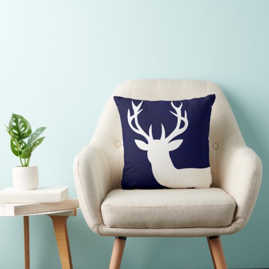 素朴なシカはバーラップ|海軍白のシルエットの先頭に立ちます クッション (椅子)