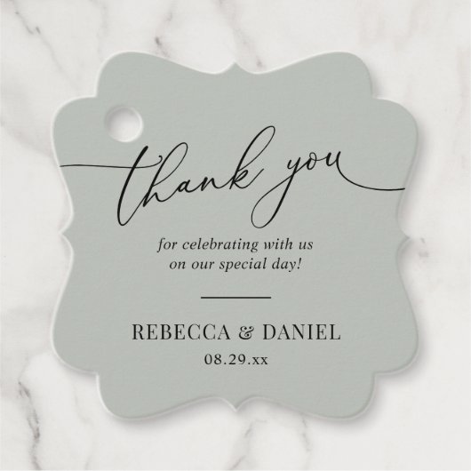 素朴なセージグリーンのシンプルなモノグラムの感謝 フェイバータグ (正面)