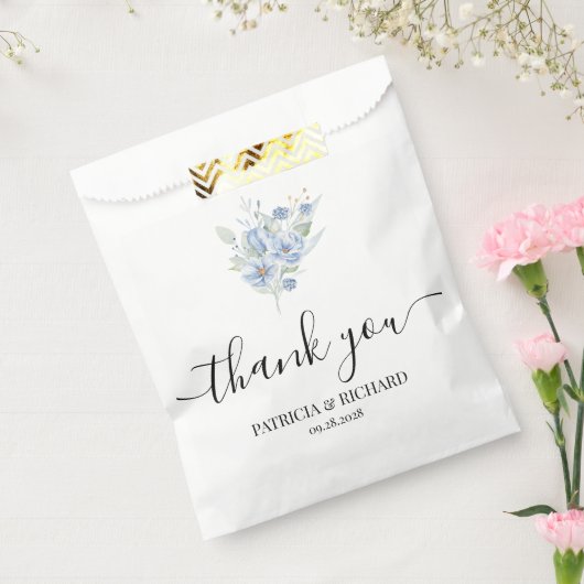 素朴なダスティーブルーの水彩花と葉 フェイバーバッグ (封をした状態)