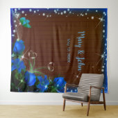 素朴なダークウッドブルーの花柄のウェディングバックドロップ タペストリー (インサイチュ(横))