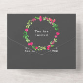 素朴なダークグレー ピンク フローラル カントリー ウェディング RSVP オールインワン招待状 (裏面)