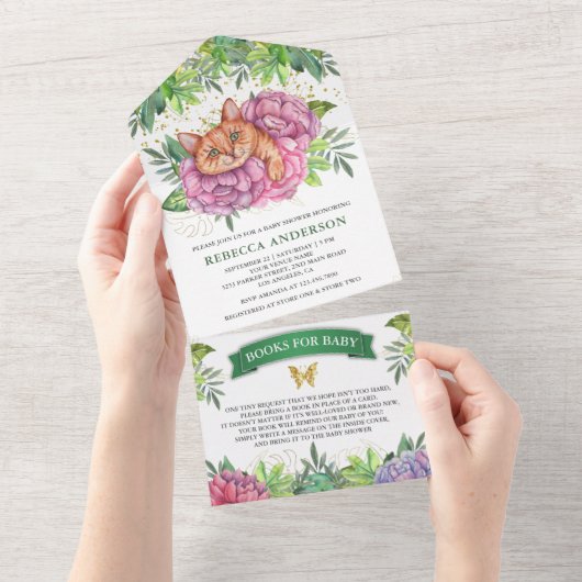 素朴なトロピカルジャングルのキュートな花と猫のベイビーシャワー オールインワン招待状 (貼ってはがせる)