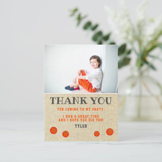 素朴なバスケットボール誕生日写真ありがとう ポストカード (スタンド正面)