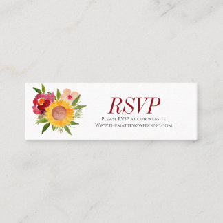 素朴なバーガンディの花の結婚式のrvspのウェブサイトカード スキニー名刺