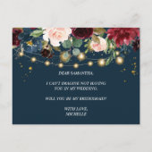 素朴なバーガンディ ネイビーブルー & 赤い 花々 と ライト インビテーションポストカード (裏面)