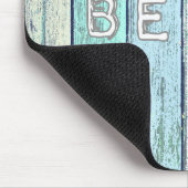 素朴なビーチの流木 マウスパッド (コーナー)