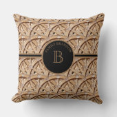 素朴なファームハウススタイルのエレガントなモノグラムが可愛らしいファミリー ネームプレート クッション (正面)