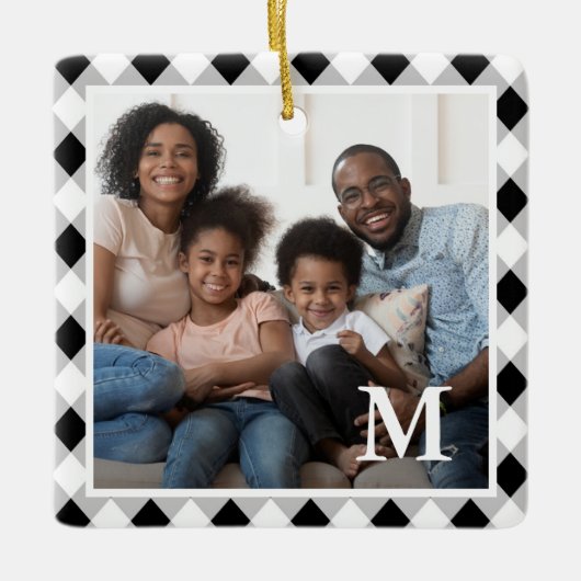 素朴なブラック&ホワイトのアーガイルモノグラム写真 セラミックオーナメント (正面)