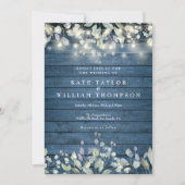 素朴なブルーの木製ストリングライトとセイジ、ライラックの結婚式 招待状 (正面)