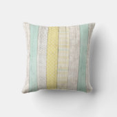 素朴なミント＆イエロー ボーホ ジオメトリック モダン コテージ クッション (裏面)