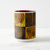 素朴なモザイクの黄色がかった正方形と円 マグカップ (中央)