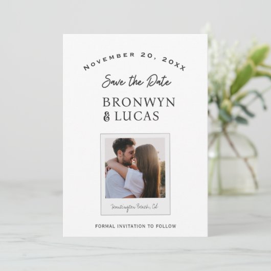 素朴なモダンな黒と白のポラロイド写真 セーブザデート (スタンド正面)