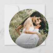 素朴なモダン オーダーメイド フォト ユニーク ウッド カット 招待状 (裏面)