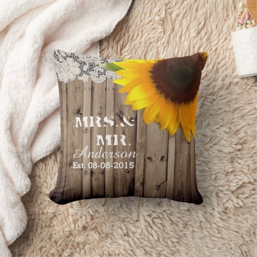 素朴なレースの納屋の木ひまわり国の結婚式 クッション (ブランケット)