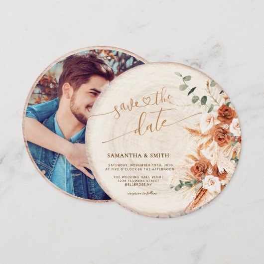 素朴な丸い木の切り口の木目模様のSave the Dateカード 招待状 (正面/裏面)