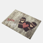 素朴な休日のベビーそれは冷たい外の冬です ドアマット (アングル)