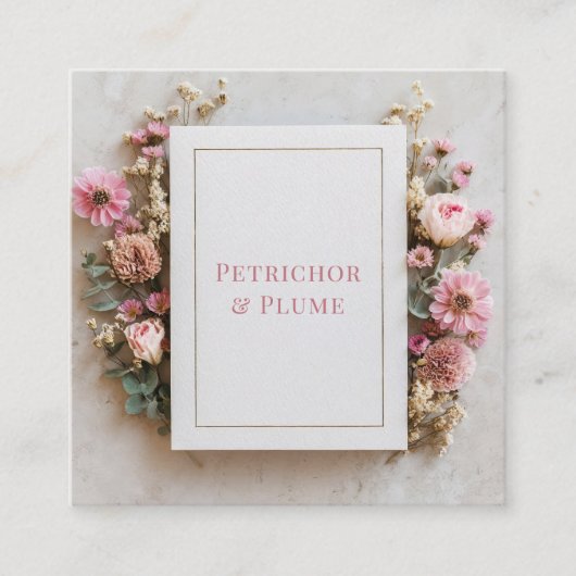 素朴な優しいピンクの花模様の金のフレーム スクエア名刺 (正面)