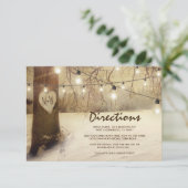 素朴な冬のクリスマスツリーの照明 ウェディング向け案内カード エンクロージャーカード (スタンド正面)