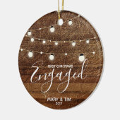 素朴な初めてのクリスマスの婚約したなオーナメントのギフト セラミックオーナメント (左)