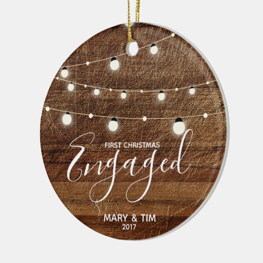 素朴な初めてのクリスマスの婚約したなオーナメントのギフト セラミックオーナメント (左)