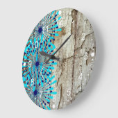素朴な国の古い納屋の木製のティール（緑がかった色）の青の花 ラージ壁時計 (傾斜)